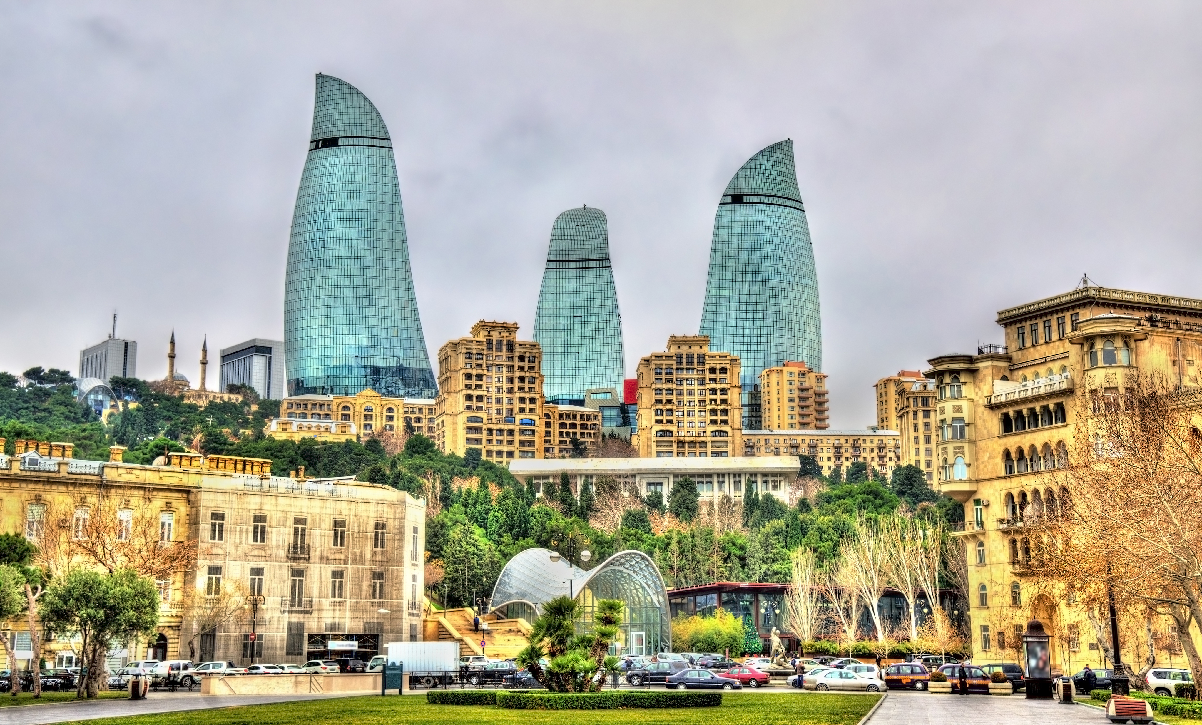Весенний Баку